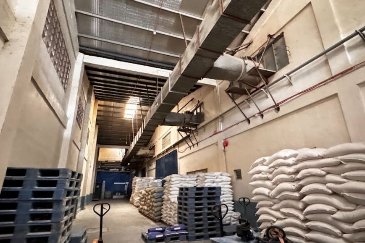 Warehouse / Factory for Sale in Quirino 3-A, Quezon City, Metro Manila near LRT-2 Anonas – photo 4