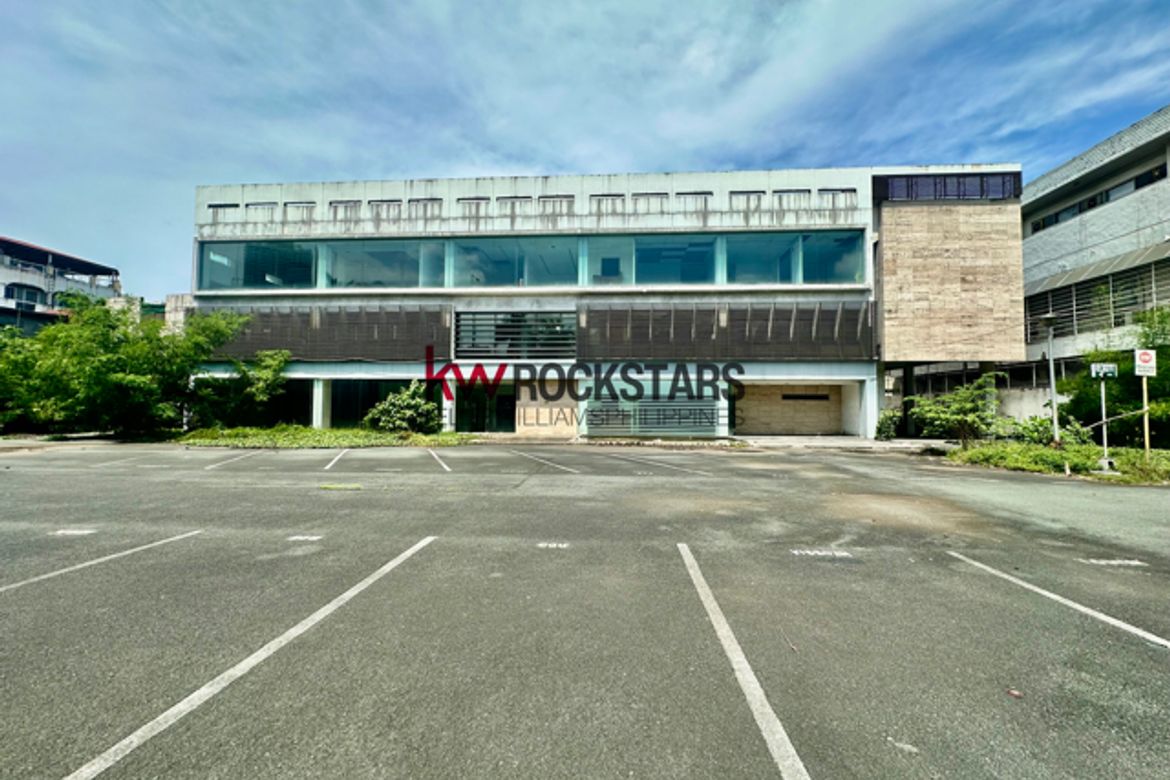 Warehouse / Factory for Sale in San Isidro, Makati, Metro Manila – photo 3