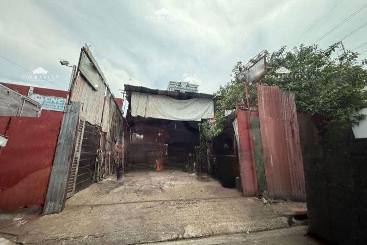 Warehouse / Factory for Sale in Socorro, Quezon City, Metro Manila near LRT-2 Araneta Center-Cubao – photo 4