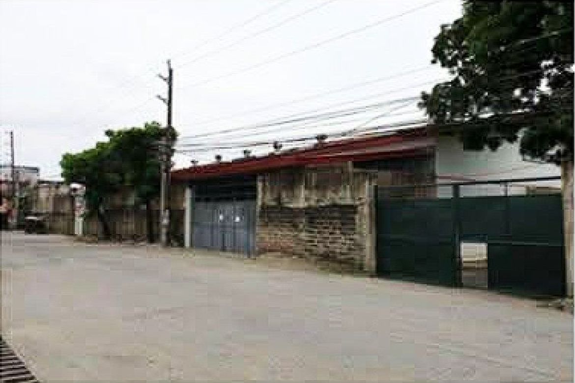 Warehouse / Factory for Sale in Sun Valley, Parañaque, Metro Manila – photo 2