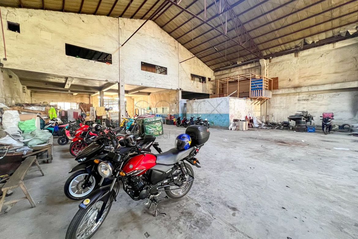 Warehouse / Factory for Sale in Tunasan, Muntinlupa, Metro Manila – photo 4