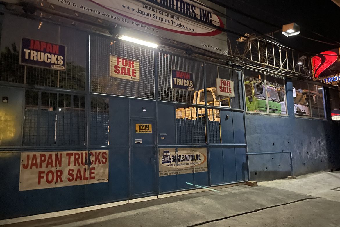 Warehouse / Factory for Sale in Vasra, Quezon City, Metro Manila – photo 2